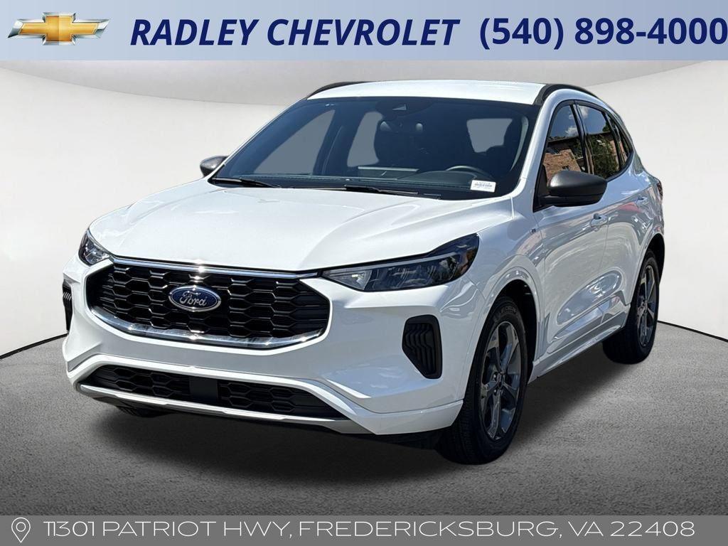 used 2023 Ford Escape car, priced at $25,000