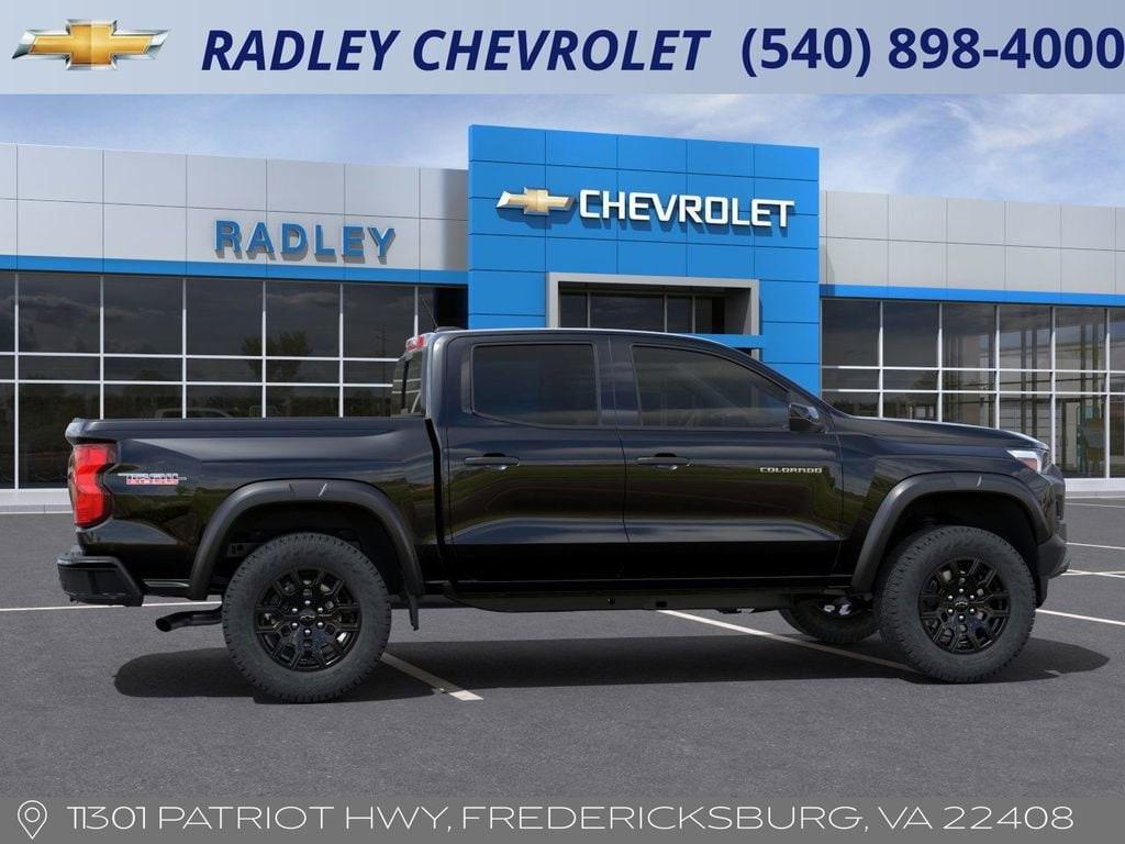 new 2025 Chevrolet Colorado car, priced at $38,300