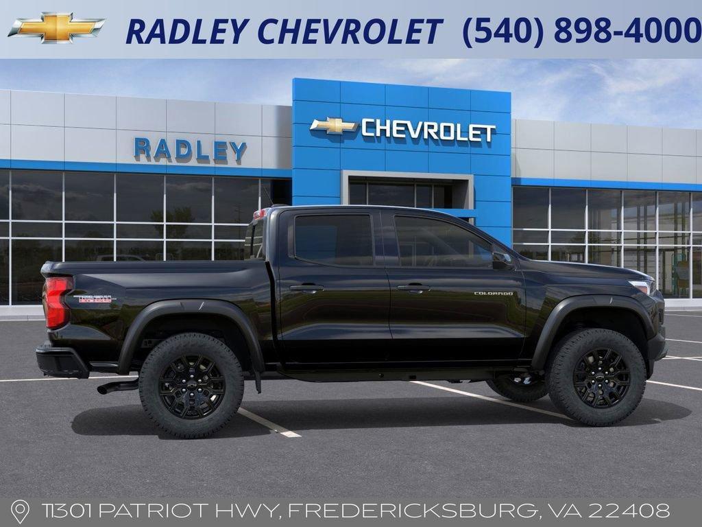 new 2025 Chevrolet Colorado car, priced at $38,300