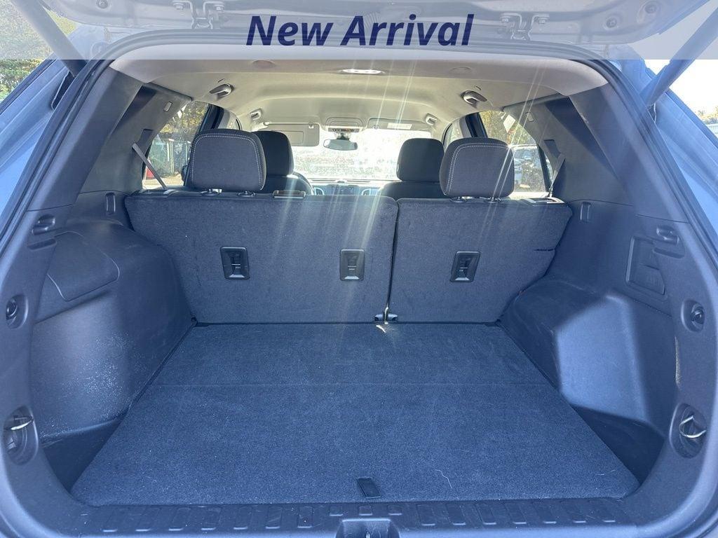 used 2024 Chevrolet Equinox car, priced at $23,000