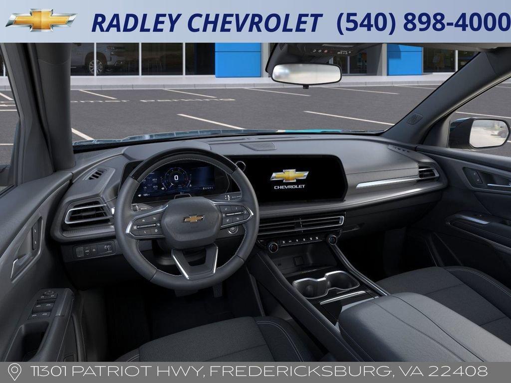 new 2025 Chevrolet Traverse car