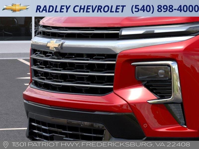 new 2025 Chevrolet Traverse car