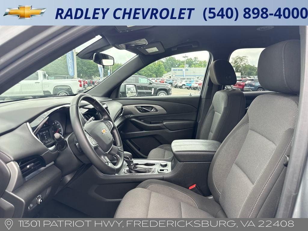 used 2023 Chevrolet Traverse car, priced at $28,000