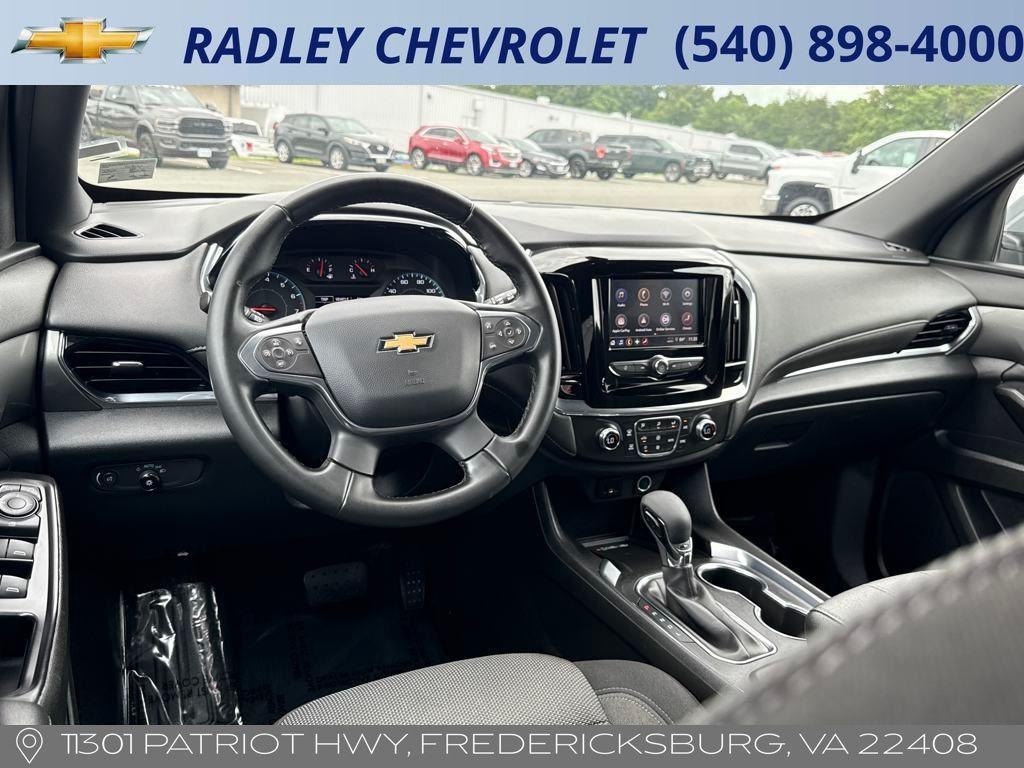 used 2023 Chevrolet Traverse car, priced at $28,000
