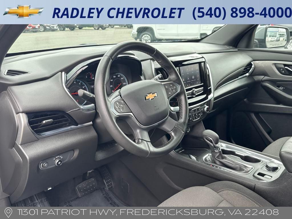 used 2023 Chevrolet Traverse car, priced at $28,000
