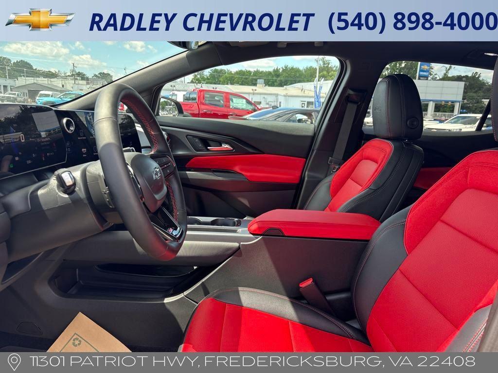 used 2025 Chevrolet Equinox EV car, priced at $42,900