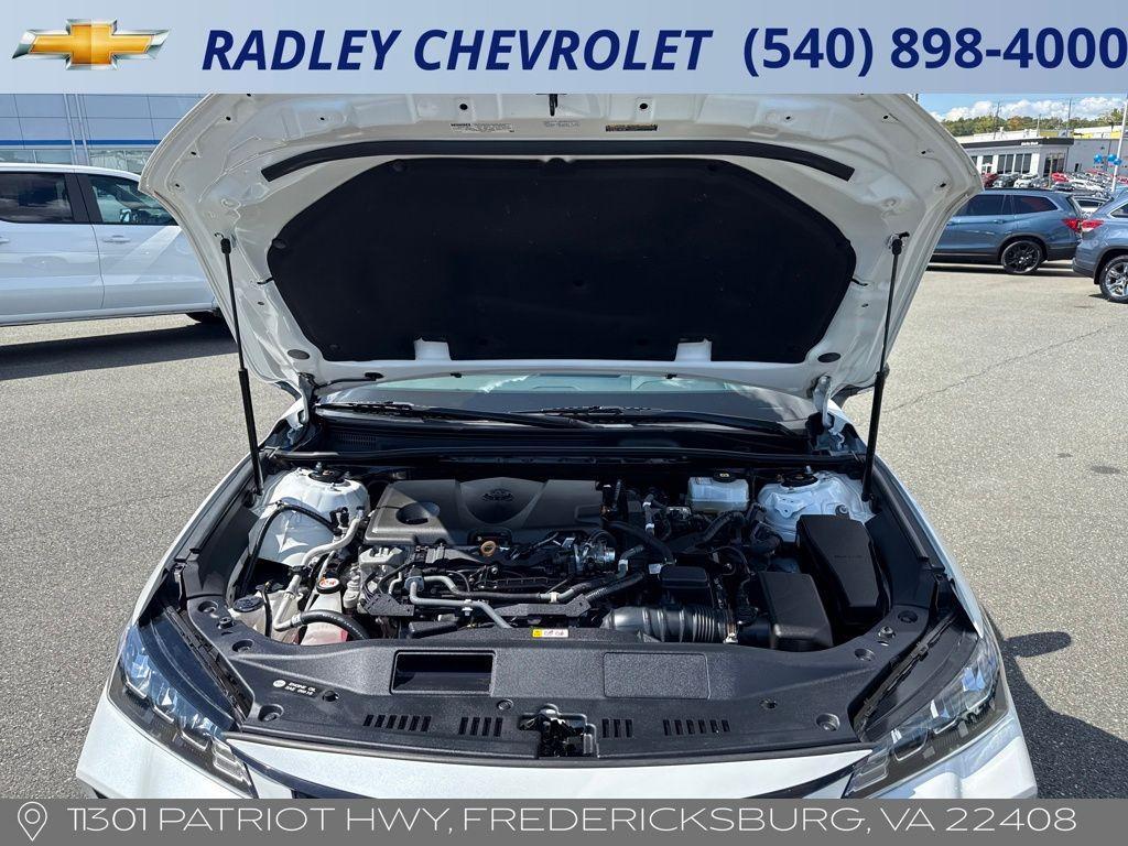 used 2022 Toyota Avalon Hybrid car, priced at $31,000