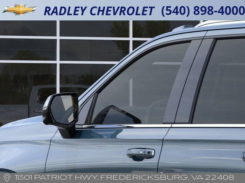 new 2025 Chevrolet Suburban car, priced at $73,800