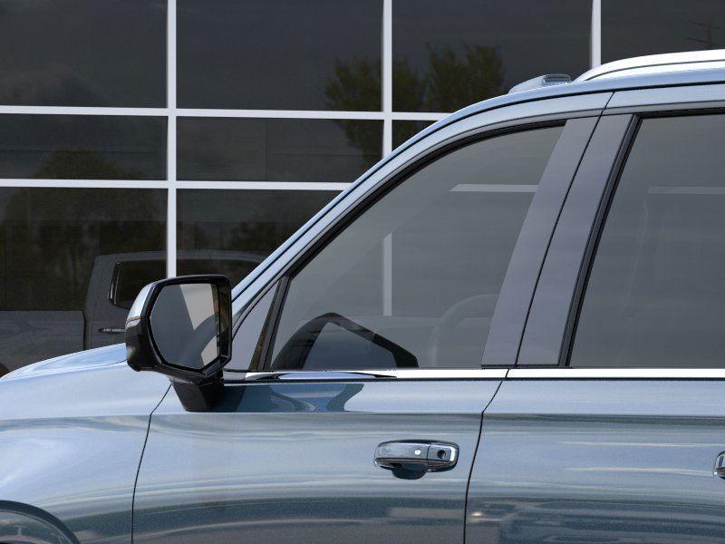 new 2025 Chevrolet Suburban car