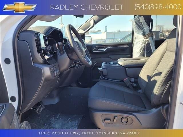 new 2025 Chevrolet Silverado 1500 car, priced at $51,645