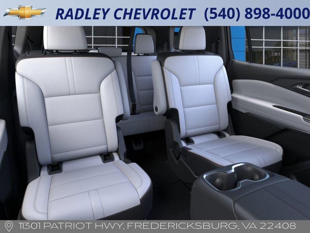 new 2025 Chevrolet Traverse car