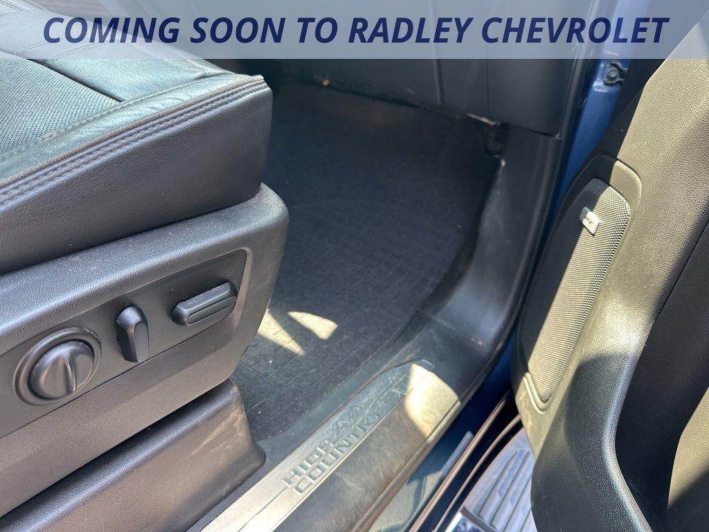 used 2020 Chevrolet Silverado 1500 car, priced at $32,000