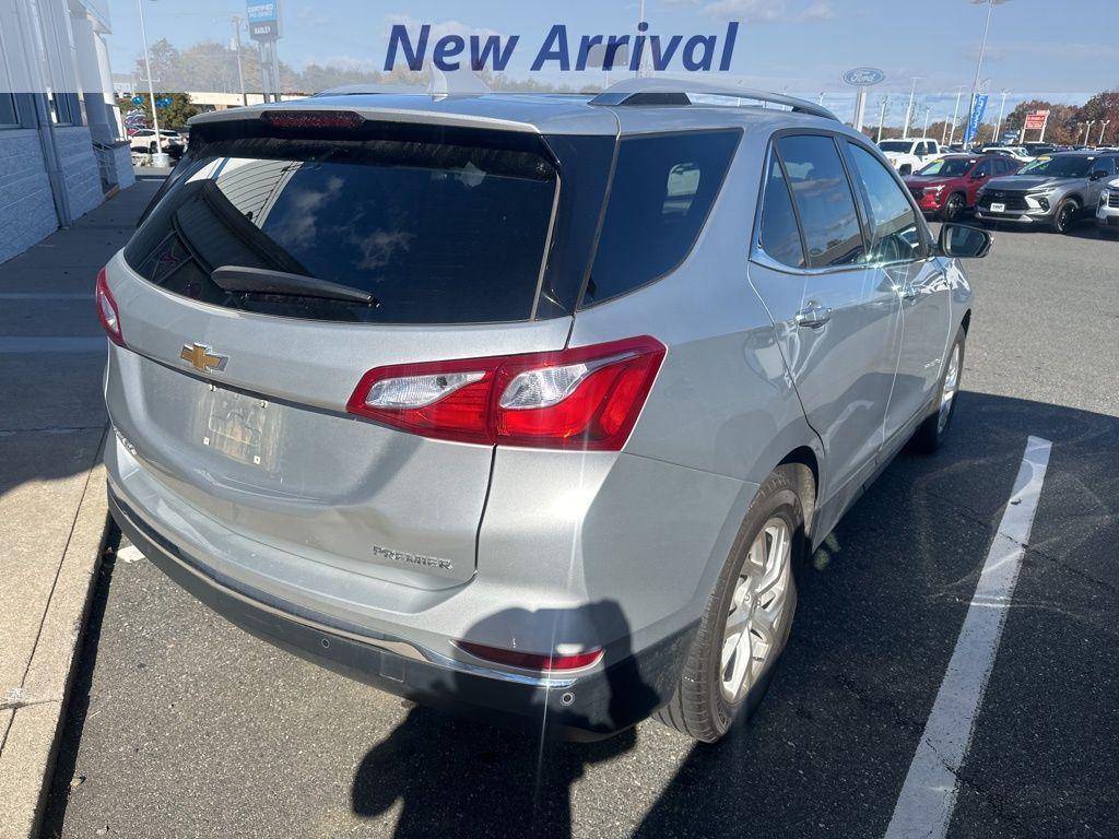 used 2021 Chevrolet Equinox car, priced at $22,400