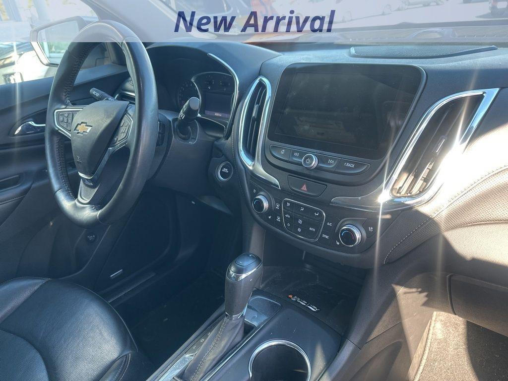 used 2021 Chevrolet Equinox car, priced at $22,400