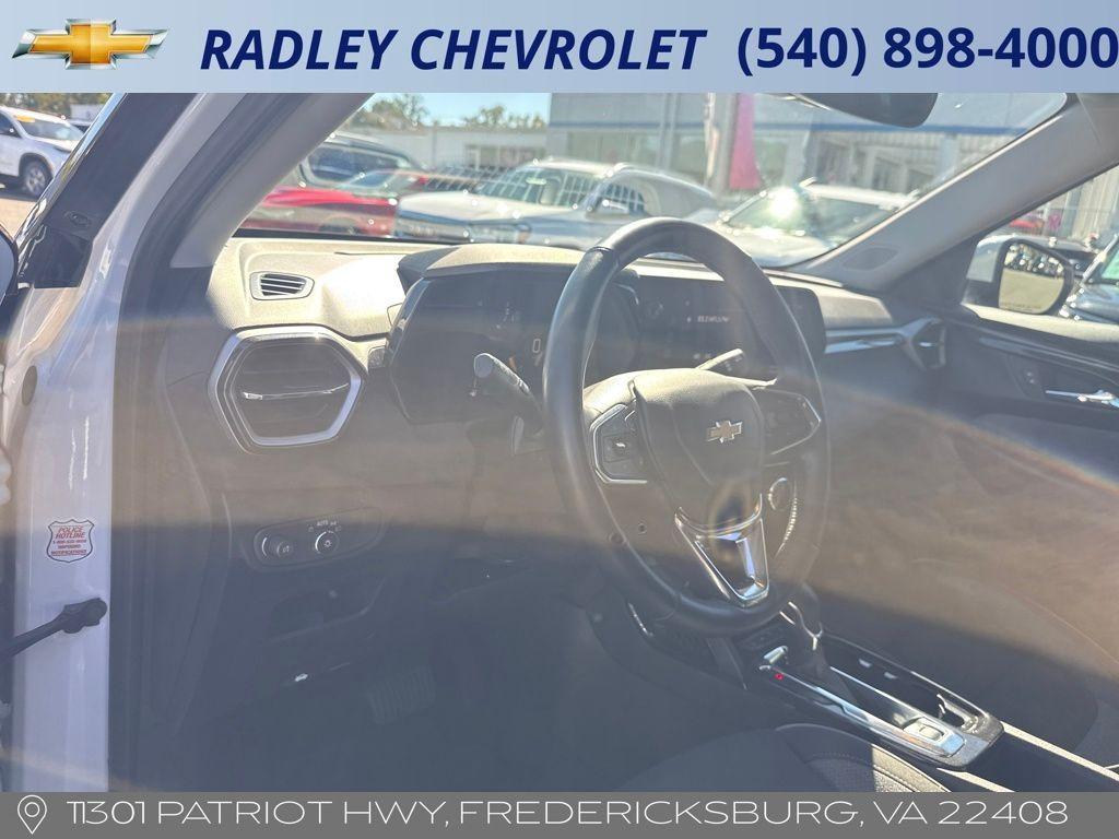 used 2024 Chevrolet TrailBlazer car, priced at $24,300