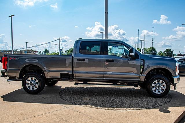 new 2024 Ford F-350 car, priced at $61,115