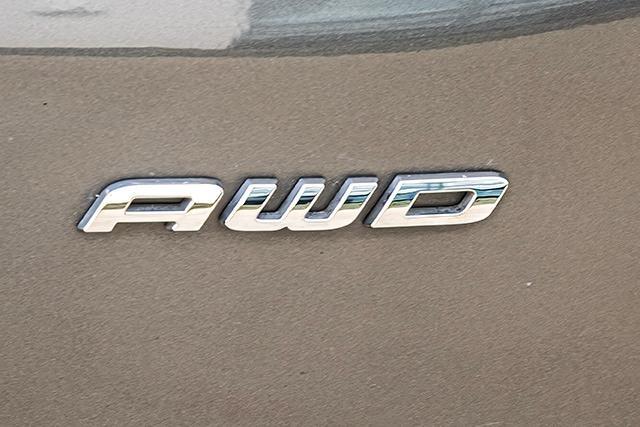 used 2024 Ford Edge car, priced at $27,597