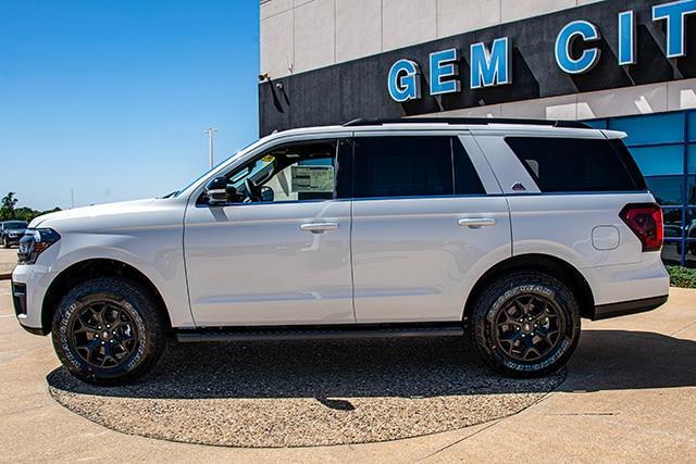 new 2024 Ford Expedition car, priced at $71,165