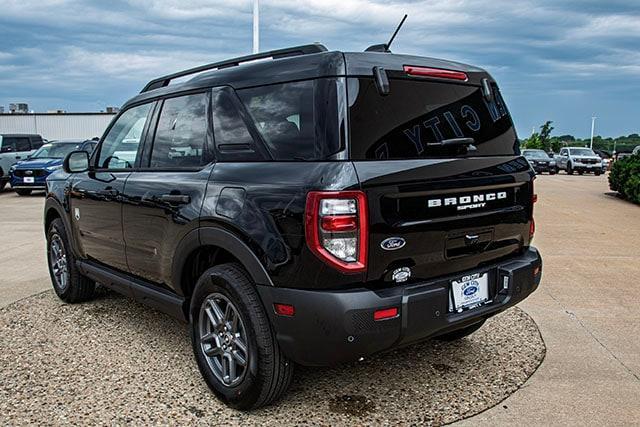 new 2025 Ford Bronco Sport car, priced at $31,985