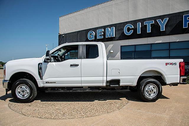 new 2025 Ford F-250 car, priced at $67,405