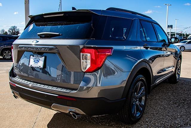 new 2024 Ford Explorer car, priced at $45,980