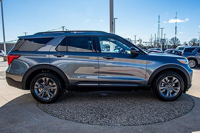 new 2024 Ford Explorer car, priced at $45,980