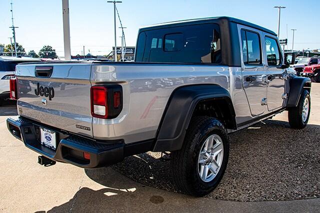 used 2020 Jeep Gladiator car, priced at $33,594