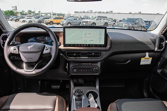 new 2025 Ford Bronco Sport car, priced at $37,452