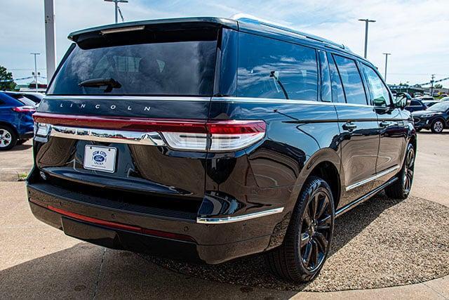 new 2024 Lincoln Navigator L car, priced at $112,420