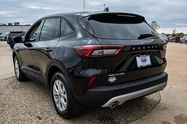 new 2025 Ford Escape car, priced at $32,920