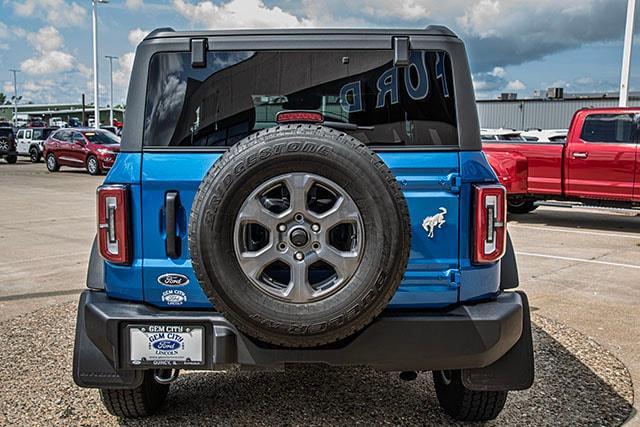 new 2024 Ford Bronco car, priced at $45,125
