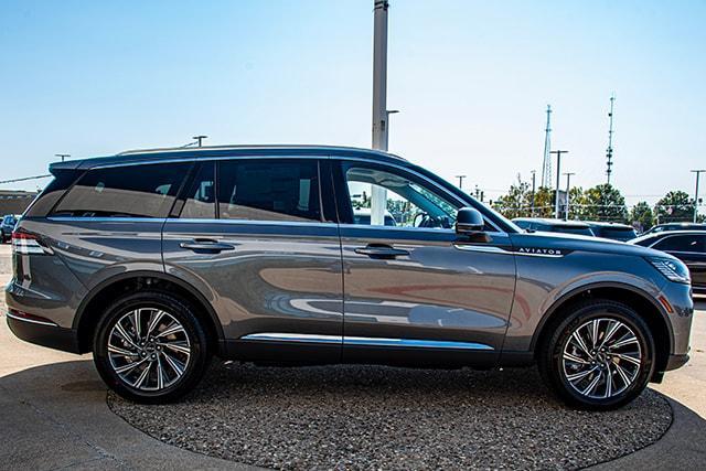 new 2025 Lincoln Aviator car, priced at $67,425