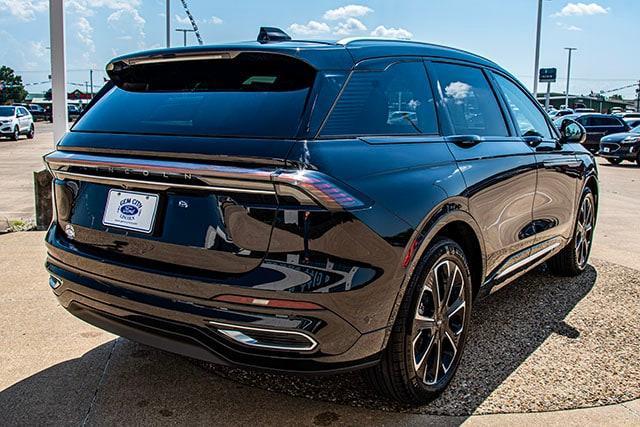 new 2024 Lincoln Nautilus car, priced at $62,720