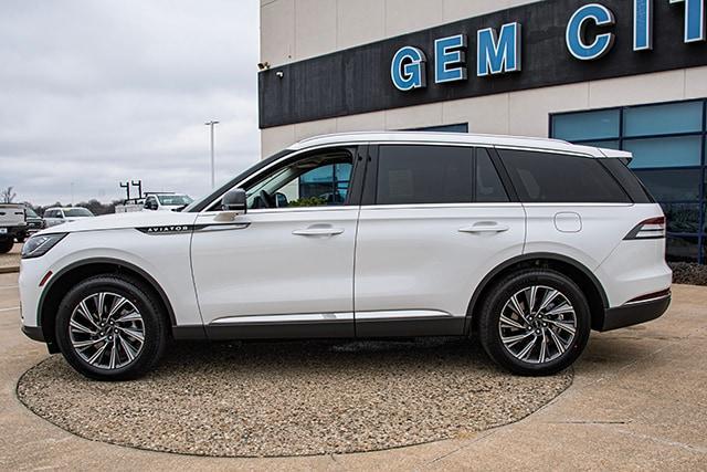 new 2025 Lincoln Aviator car, priced at $64,025