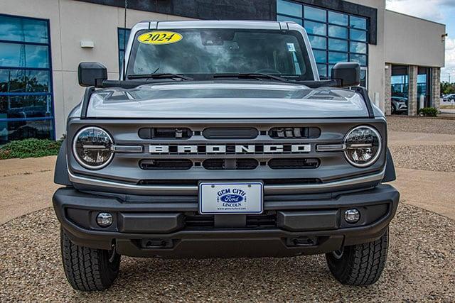 new 2024 Ford Bronco car, priced at $44,154