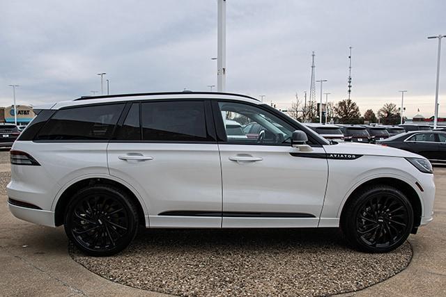 new 2025 Lincoln Aviator car, priced at $81,610