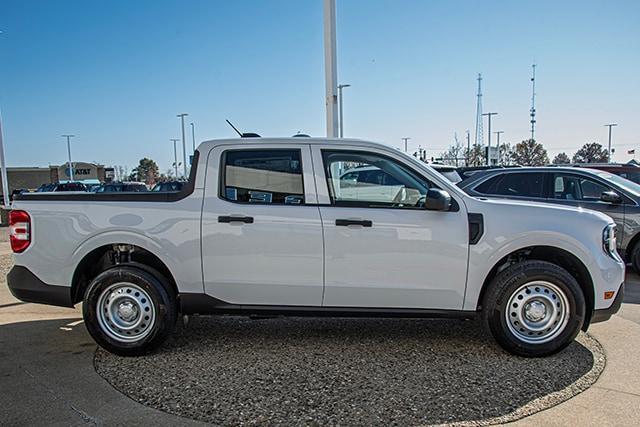 new 2025 Ford Maverick car, priced at $30,505
