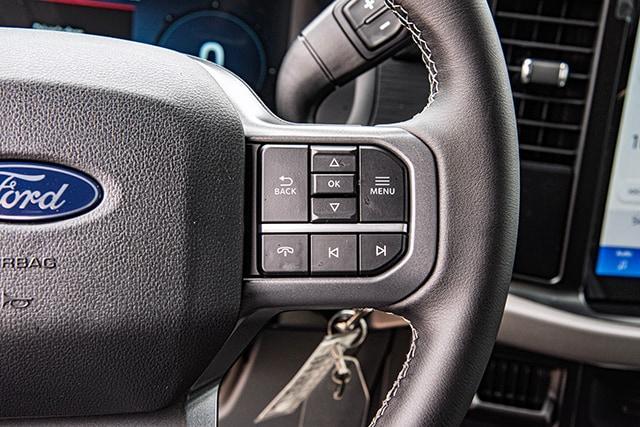new 2025 Ford F-150 car, priced at $52,370