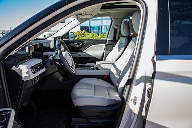 new 2025 Lincoln Aviator car, priced at $67,100