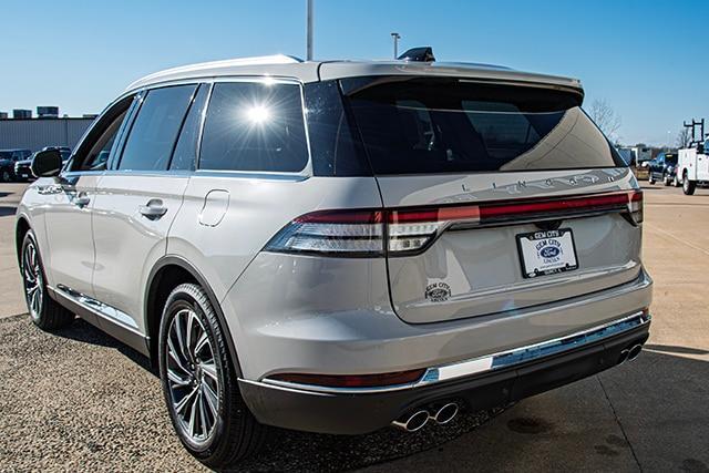 new 2025 Lincoln Aviator car, priced at $67,100