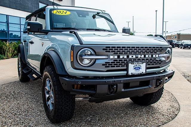 new 2024 Ford Bronco car, priced at $59,531