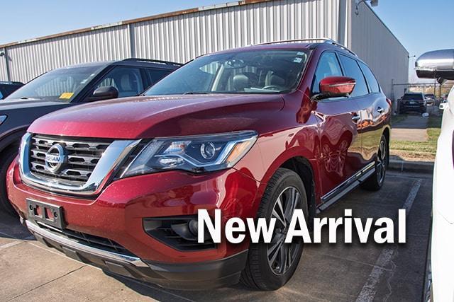 used 2020 Nissan Pathfinder car, priced at $26,994