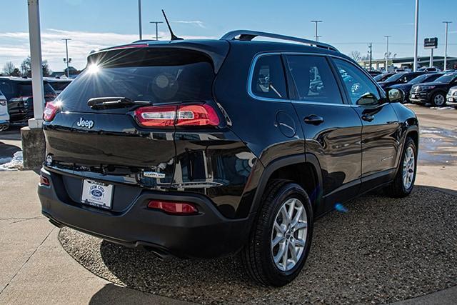 used 2014 Jeep Cherokee car, priced at $12,994