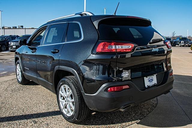 used 2014 Jeep Cherokee car, priced at $12,994