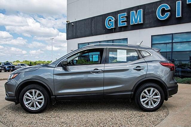 used 2017 Nissan Rogue Sport car, priced at $12,997