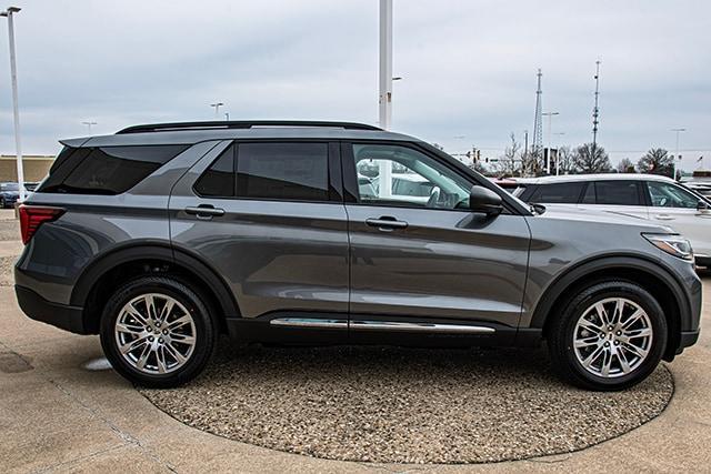 new 2025 Ford Explorer car, priced at $48,560