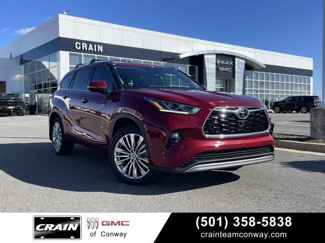 used 2022 Toyota Highlander car, priced at $40,250