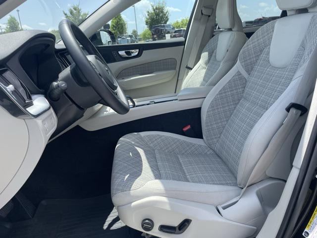 used 2022 Volvo XC60 car, priced at $27,891