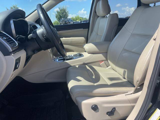 used 2020 Jeep Grand Cherokee car, priced at $25,500