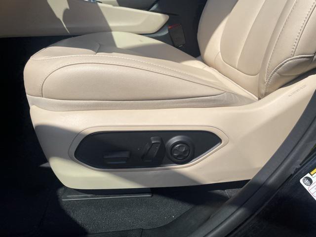 used 2023 Jeep Grand Cherokee car, priced at $35,725